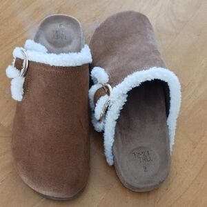 Time and Tru Kids Tan Slippers with Cream Lining